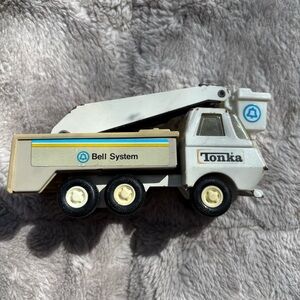 Vintage Tonka Bell System Bucket Truck
